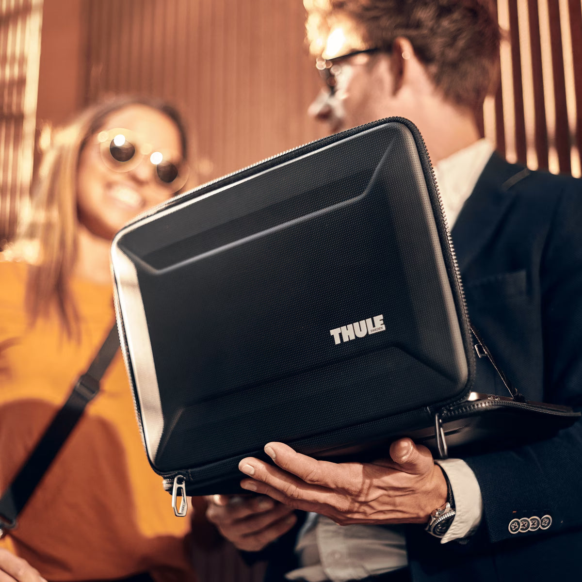 Thule Gauntlet Sleeve for MacBook Pro 14" - Black