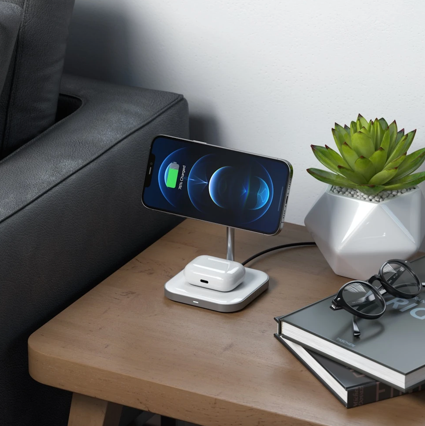 Satechi Magnetic 2-in-1 Wireless Charging Stand