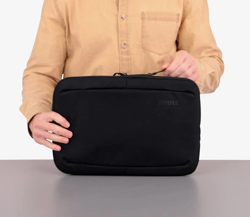 Thule Subterra 2 Sleeve Macbook 16" Negro