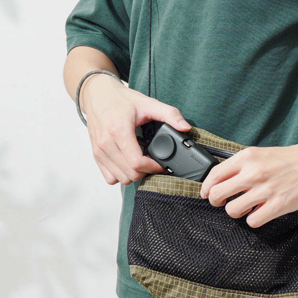 Adam Elements GRAVITY 3 3-in-1 Foldable Power Bank - Black