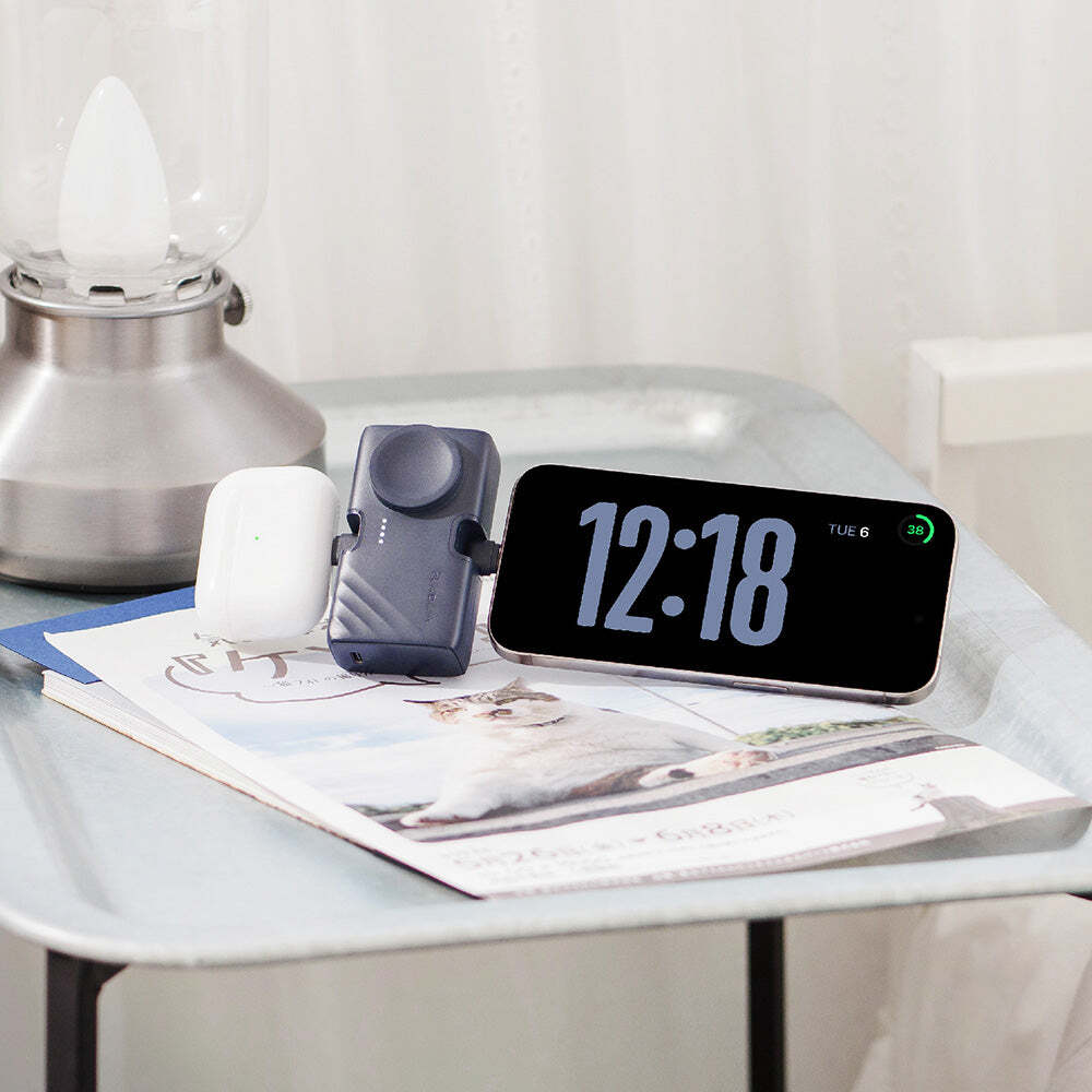 Adam Elements GRAVITY 3 3-in-1 Foldable Power Bank - Black